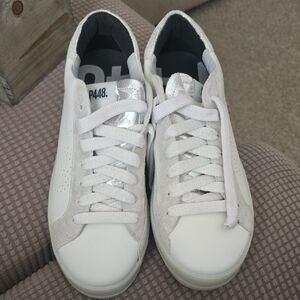 P448 Women's White and Silver Sneakers Sz 41